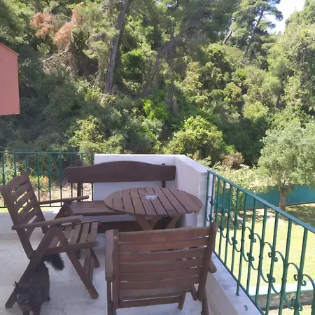 شقة Thea Apartmens