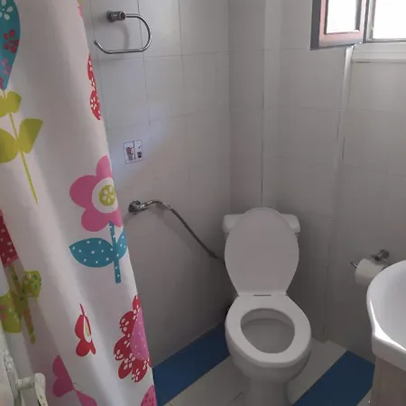 شقة Thea Apartmens