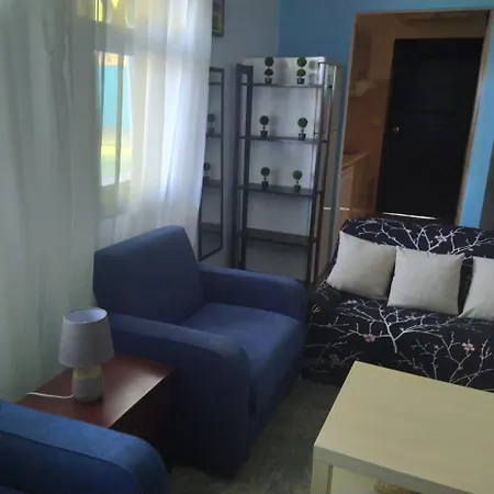 Thea Apartmens بوليخرونو