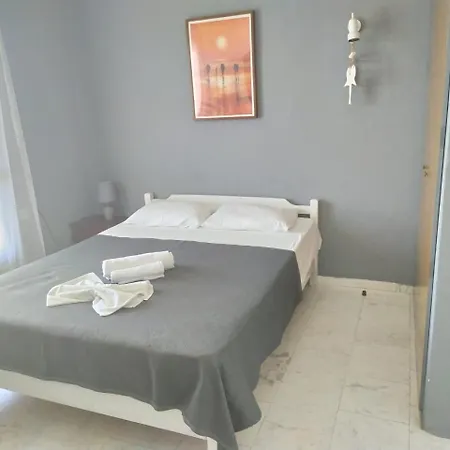 דירה Thea Apartmens פוליכרונו