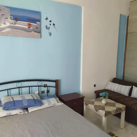 Thea Apartmens דירה פוליכרונו
