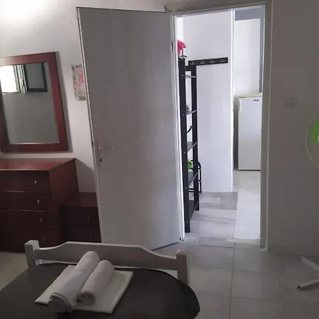 Thea Apartmens * פוליכרונו